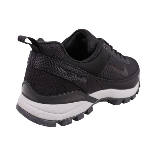 Кросівки чоловічі Nike чорні текстиль 190-26DK