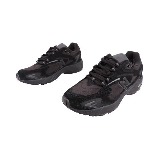 Кросівки чоловічі New Balance чорні текстиль 747-26DK